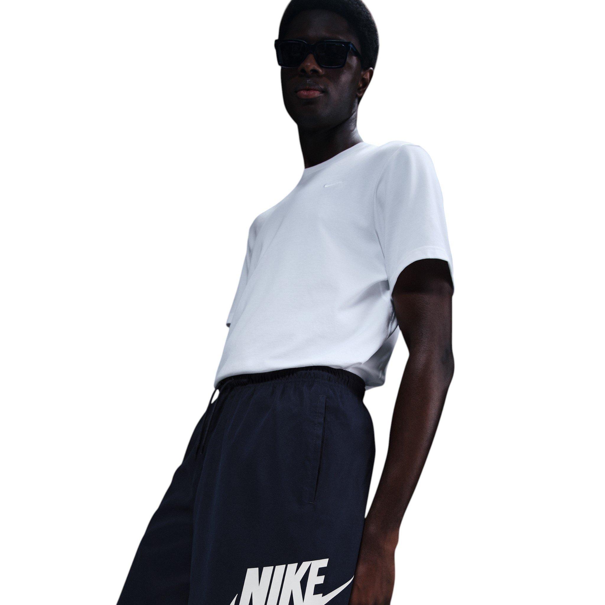 Nike Men's Club Woven Shorts - BLUE